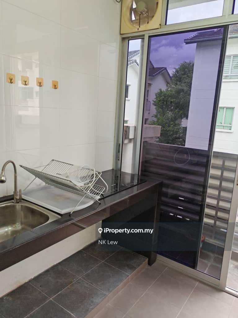 Condominium for Sale in Bayan Villa, Seri Kembangan by NK Lew - iProperty.com.my