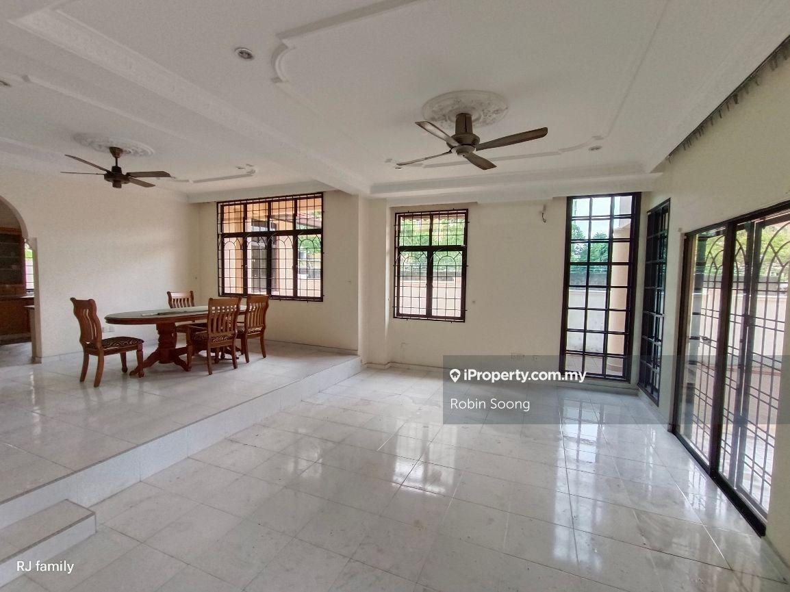 Rumah Berkembar untuk Dijual di Bukit Beruang, Bukit Baru oleh Robin Soong - iProperty.com.my