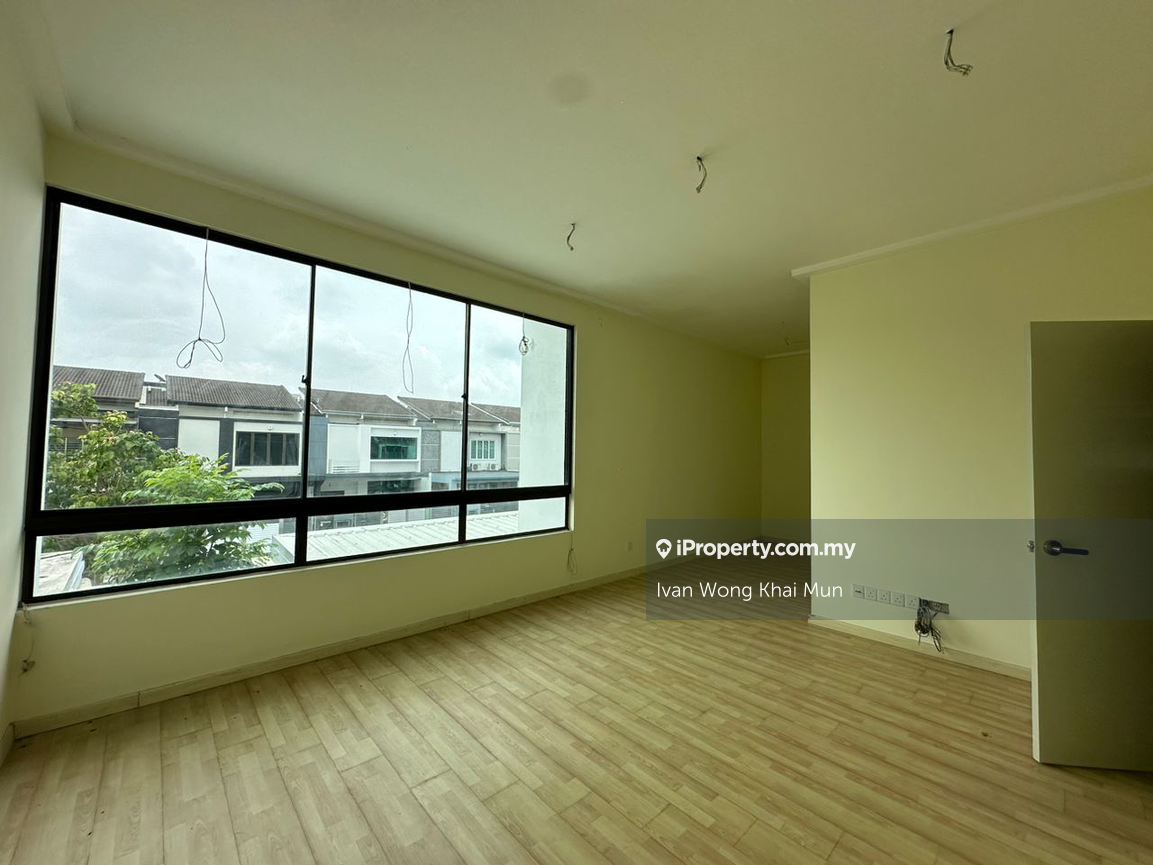 Rumah Berangkai 2 Tingkat untuk Dijual di Bandar Bukit Raja, Klang oleh Ivan Wong Khai Mun - iProperty.com.my