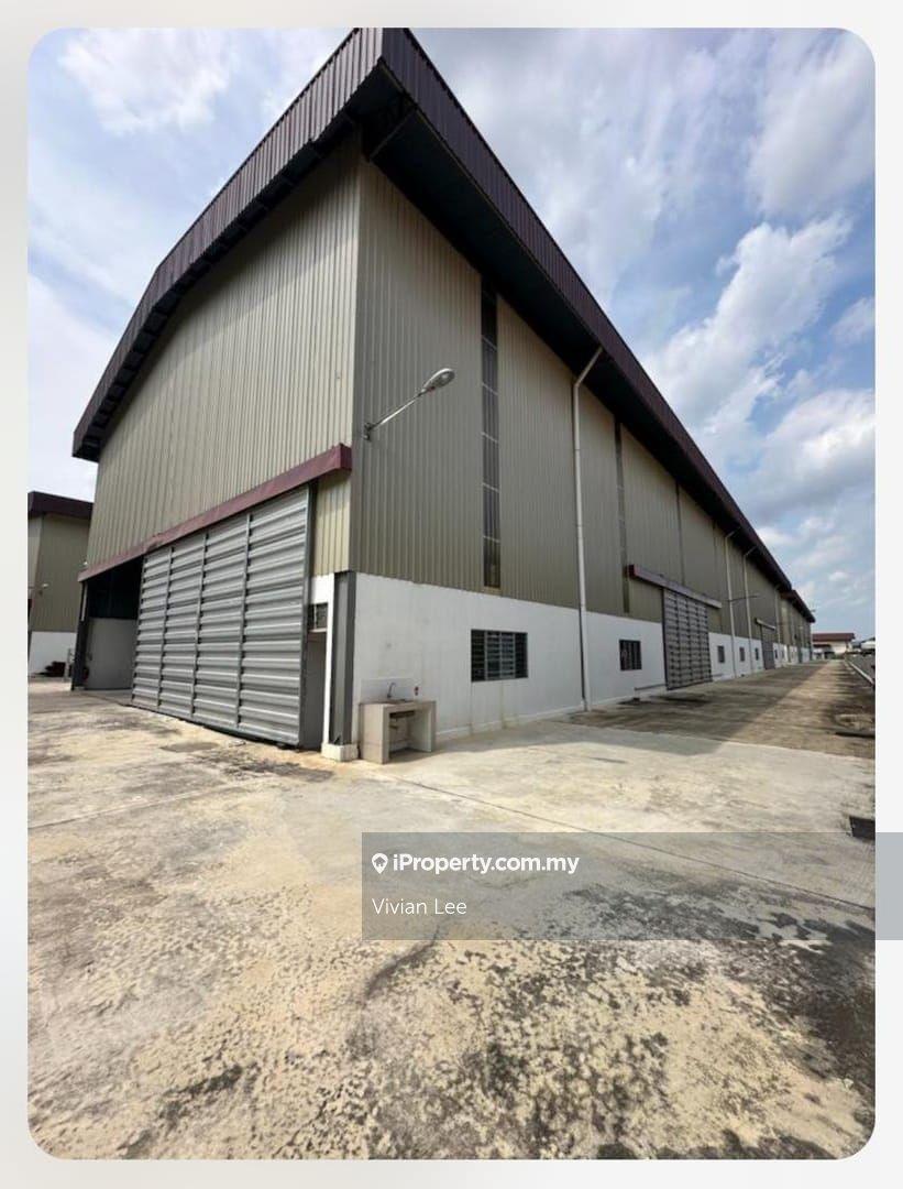 Gudang untuk Disewa di Kampung Baru Subang, Subang Jaya oleh Vivian Lee - iProperty.com.my