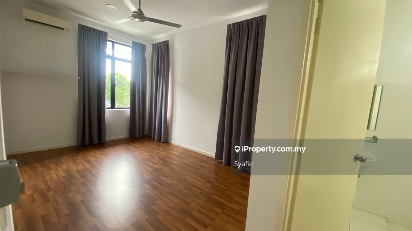 Rumah Teres untuk Disewa di Eco Majestic, Semenyih oleh Syafie - iProperty.com.my