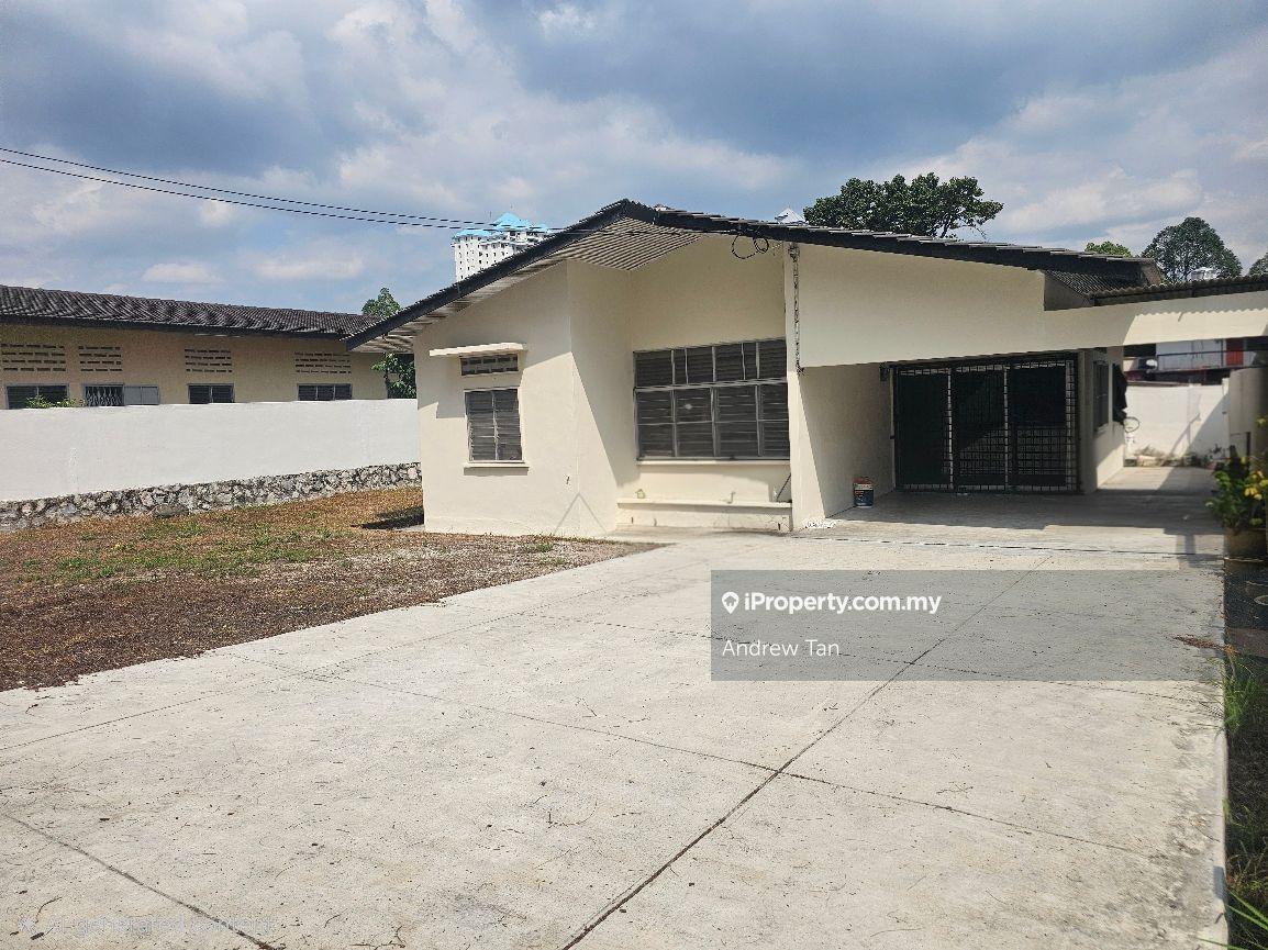 Rumah Berkembar untuk Dijual di Seksyen 17, Petaling Jaya oleh Andrew Tan - iProperty.com.my