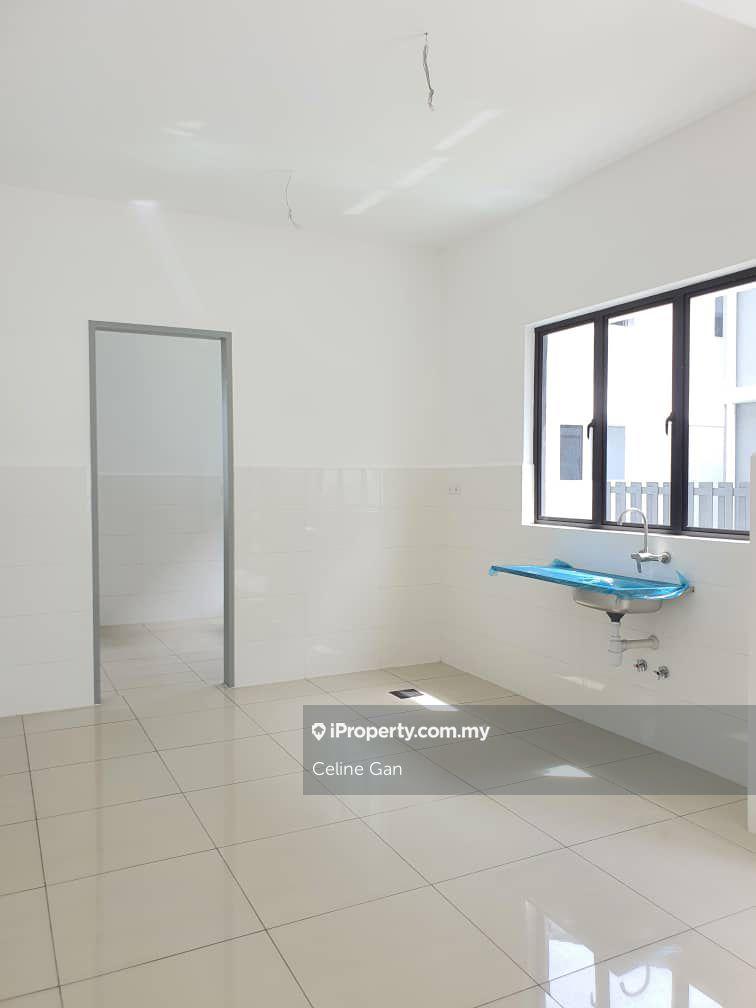 Rumah Berkembar untuk Dijual di Setia Utama 4, Bywater Doshia Semi-D, Setia Alam oleh Celine Gan - iProperty.com.my