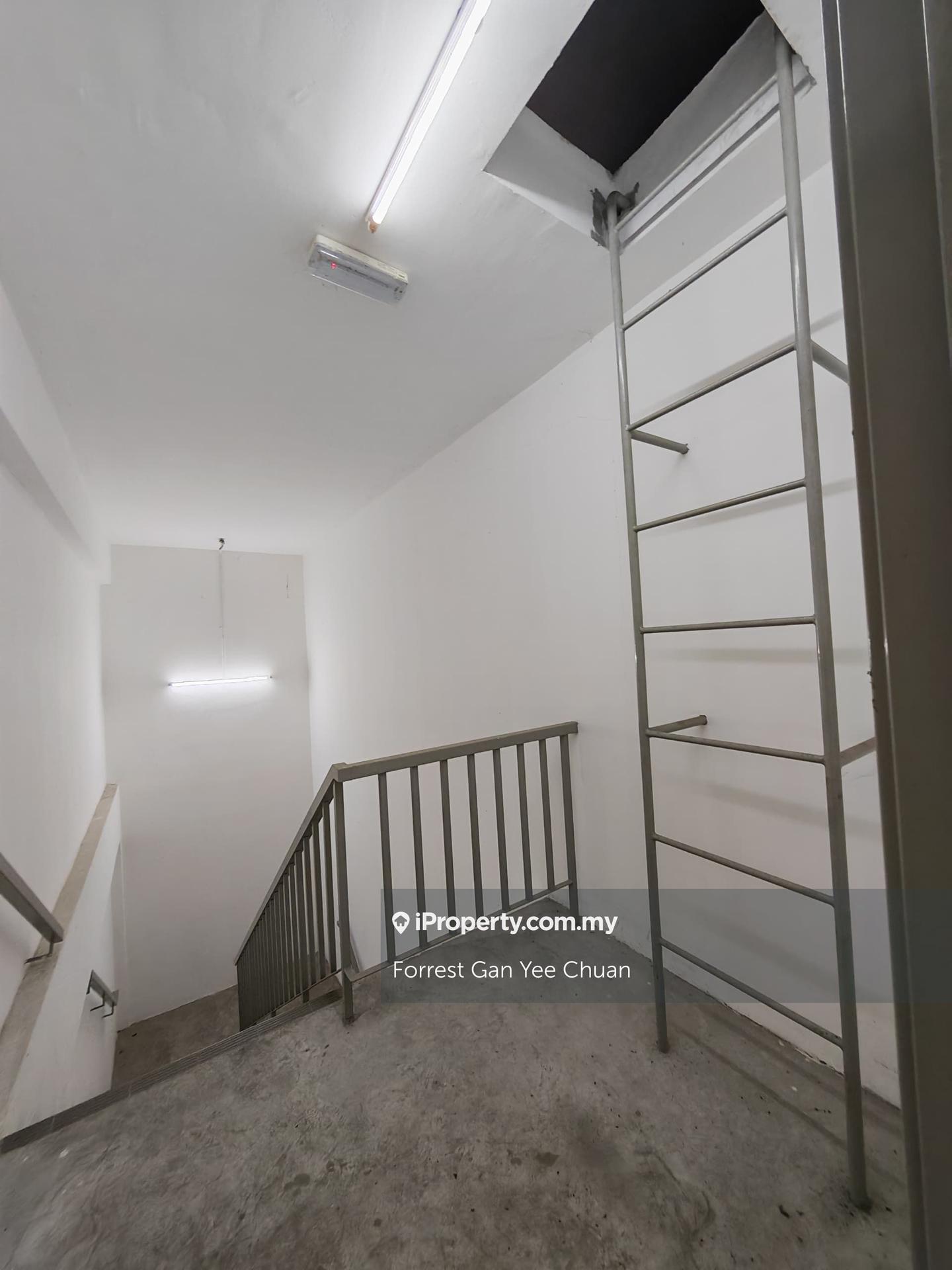 Terrace Factory for Sale in Serendah, Rawang by Forrest Gan Yee Chuan - iProperty.com.my