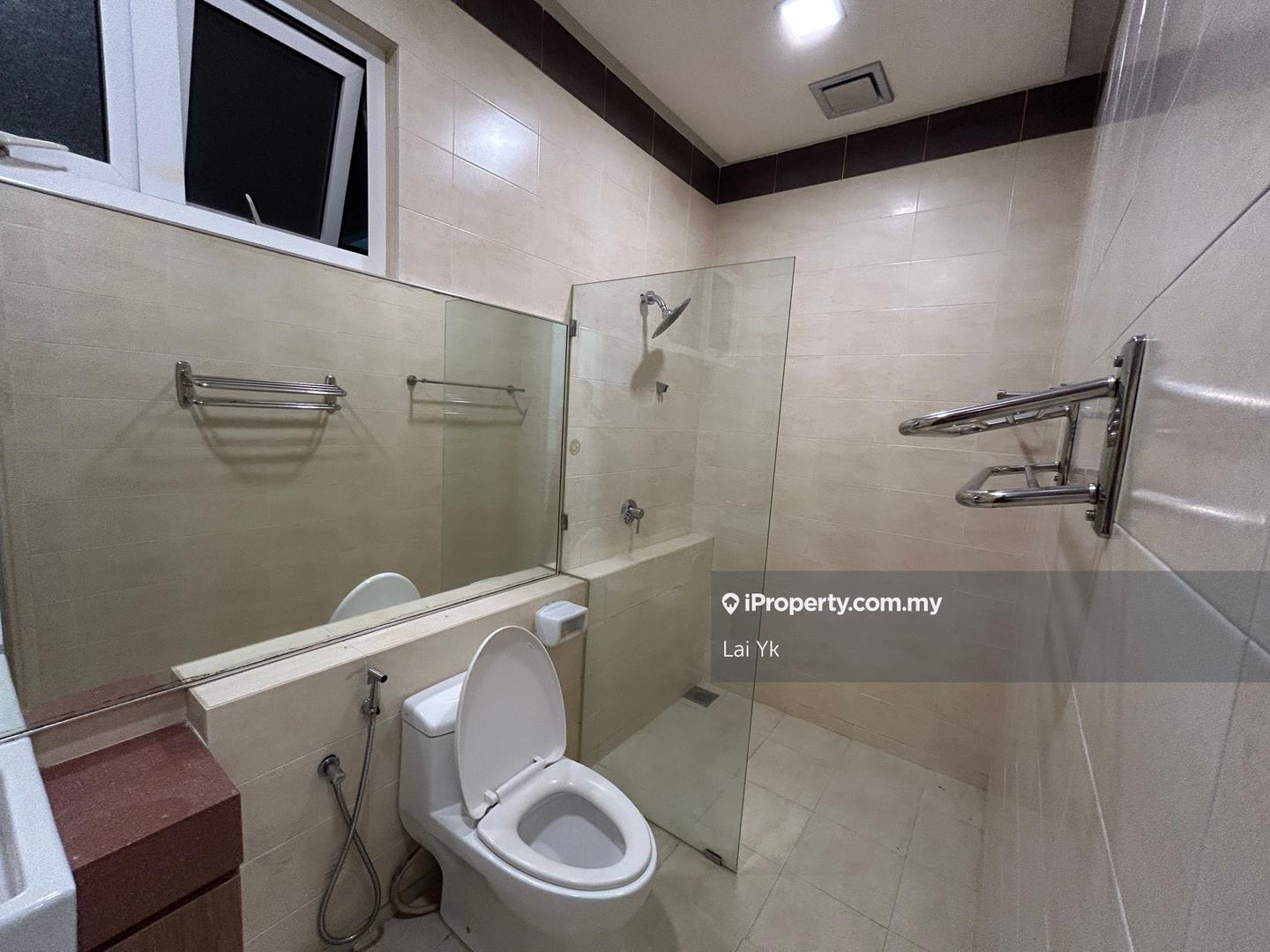 Rumah Berkembar untuk Dijual di Temasya Glenmarie, Glenmarie oleh Lai Yk - iProperty.com.my