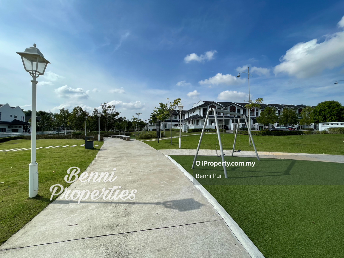 Rumah Berangkai 2 Tingkat untuk Dijual di Eco Majestic, Semenyih oleh Benni Pui - iProperty.com.my