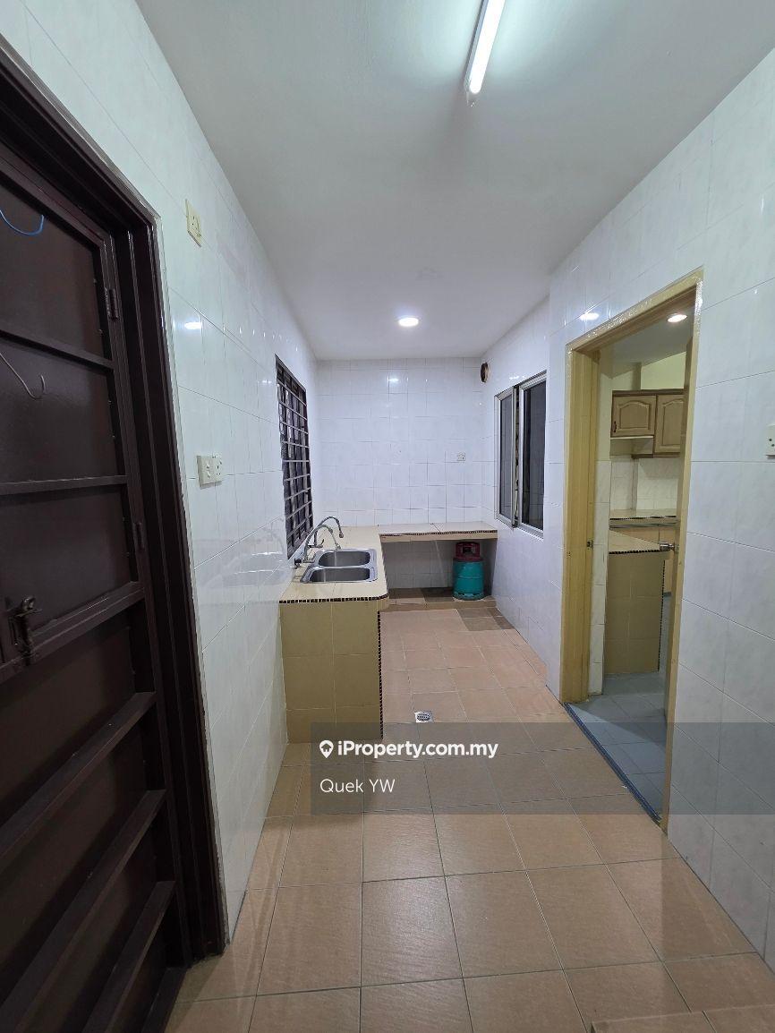 Rumah Teres untuk Dijual di Bandar Kinrara Seksyen 4, Bandar Kinrara oleh Quek YW - iProperty.com.my