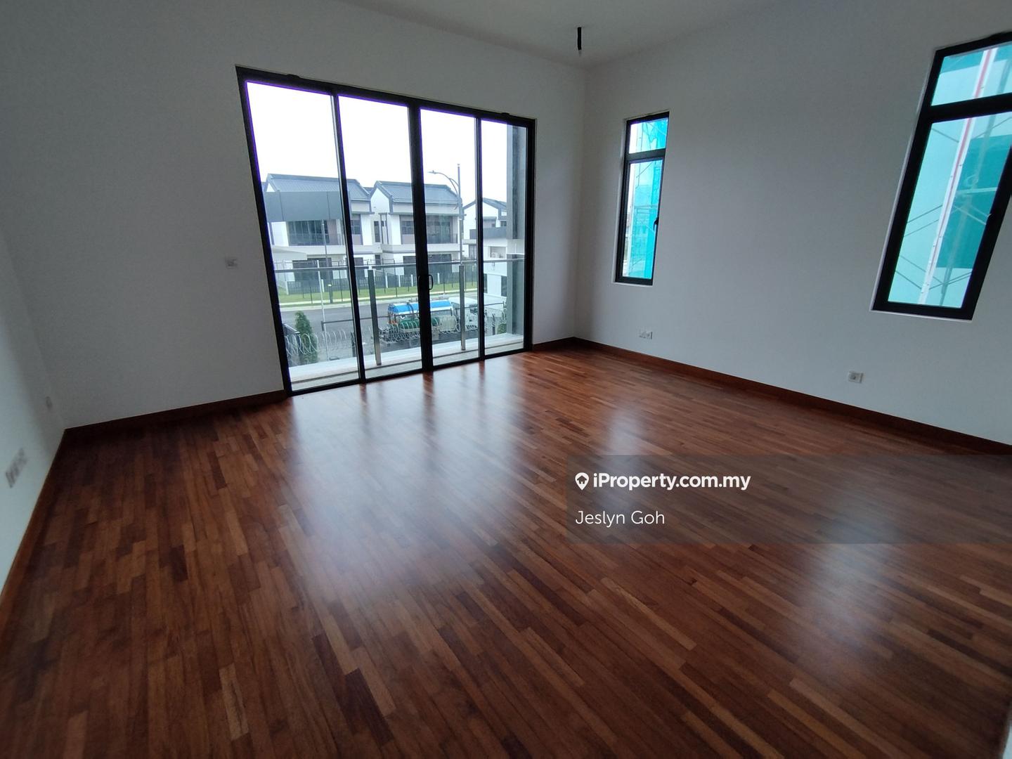 Rumah Berkembar untuk Dijual di Setia Eco Glades, Cyberjaya oleh Jeslyn Goh - iProperty.com.my
