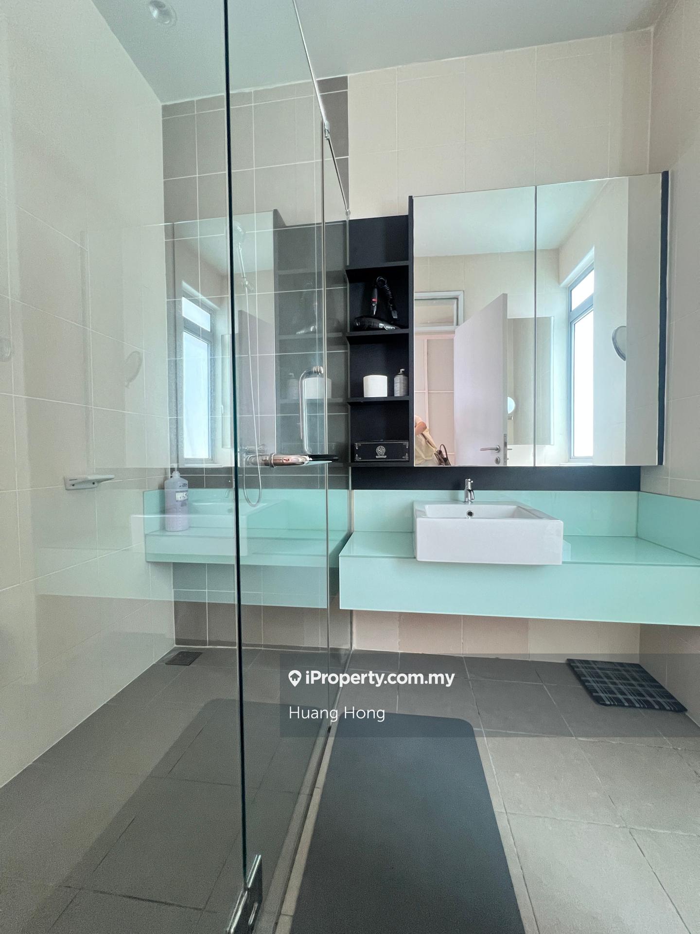 Rumah Berangkai 3 Tingkat untuk Dijual di Schubert, Symphony Hills, Cyberjaya oleh Huang Hong - iProperty.com.my