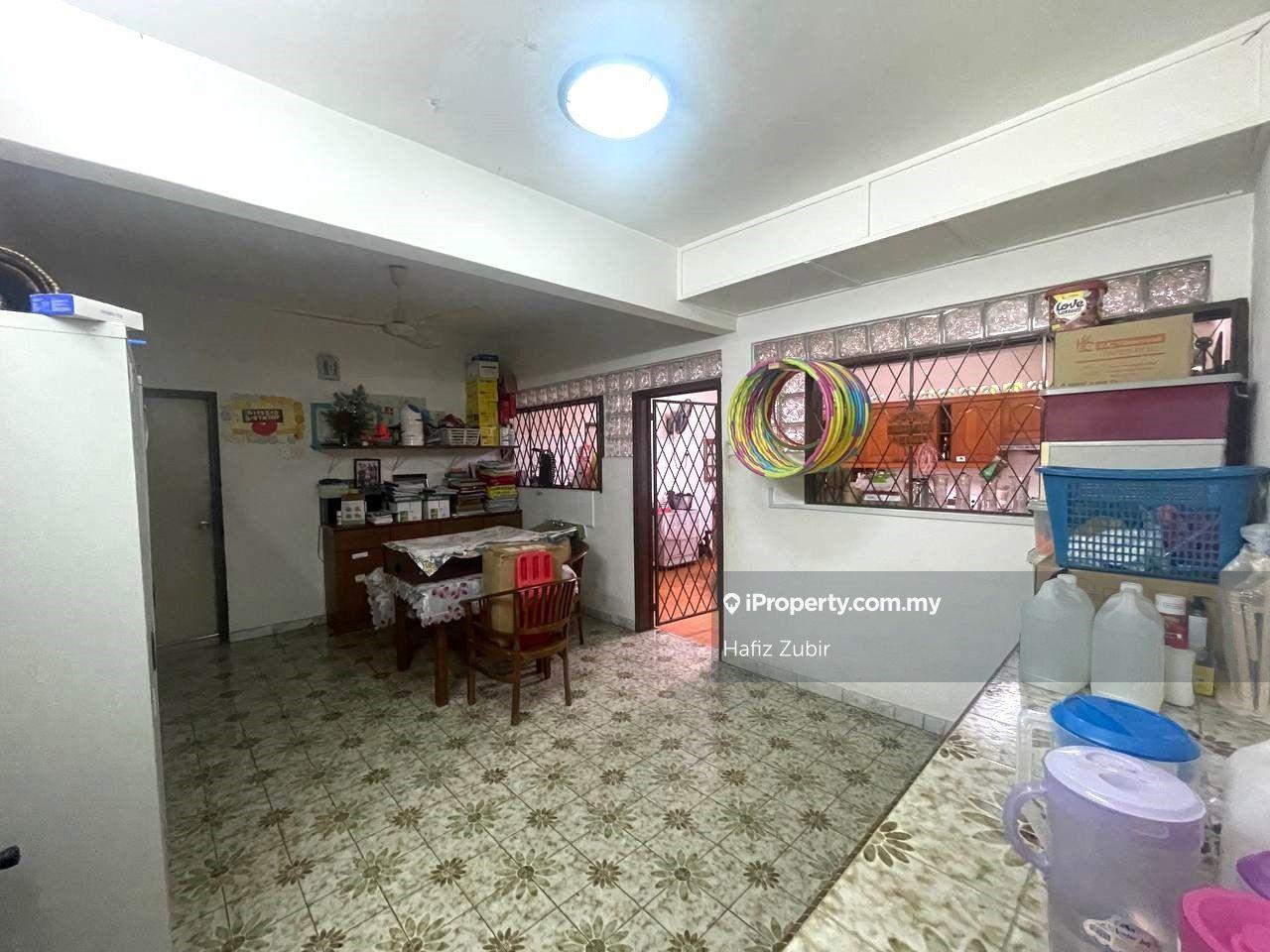 Banglo untuk Dijual di Kelana Jaya, Petaling Jaya oleh Hafiz Zubir - iProperty.com.my
