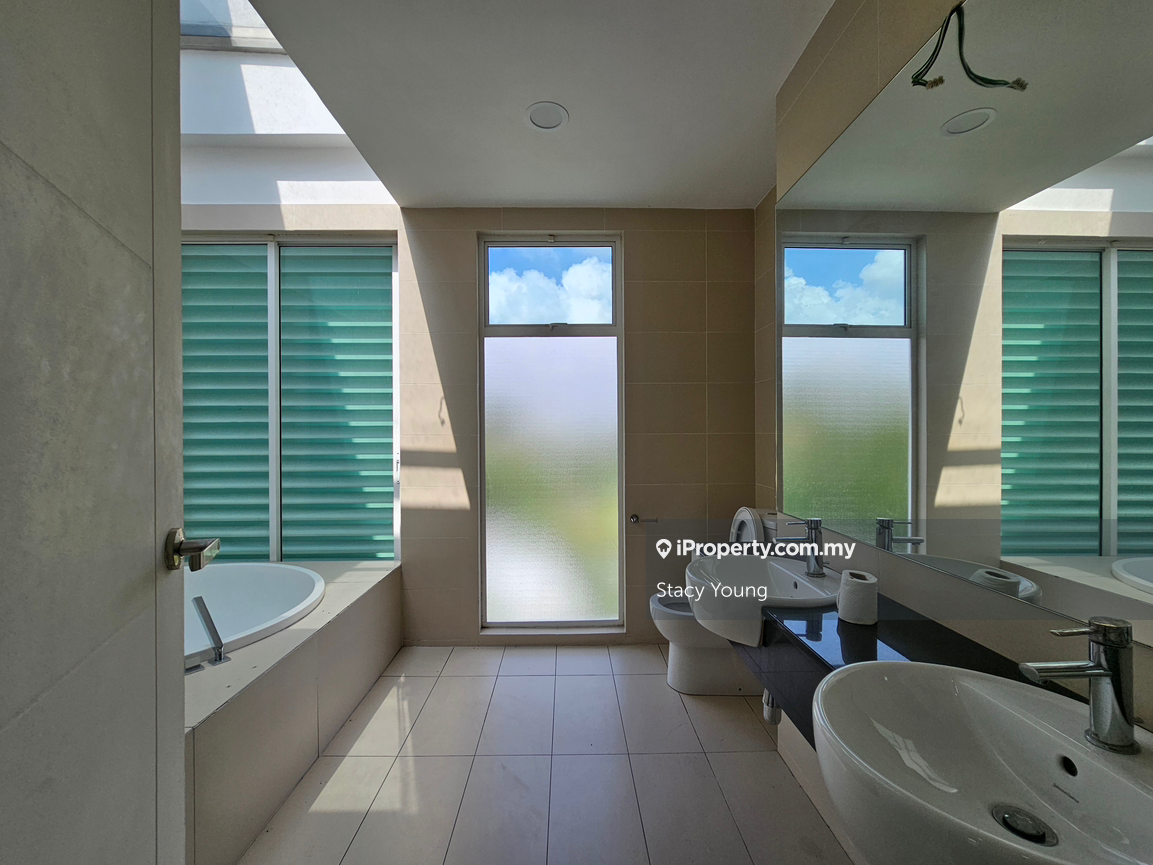 Bungalow House for Sale in Bandar Sungai Long, Selangor by Stacy Young - iProperty.com.my