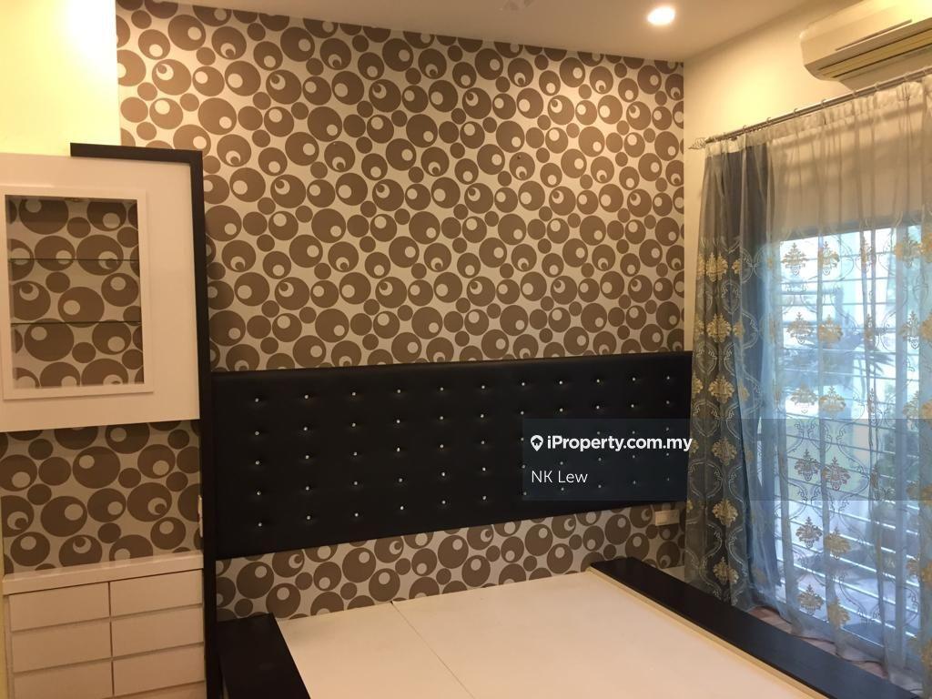 Kondominium untuk Dijual di Bayan Villa, Seri Kembangan oleh NK Lew - iProperty.com.my