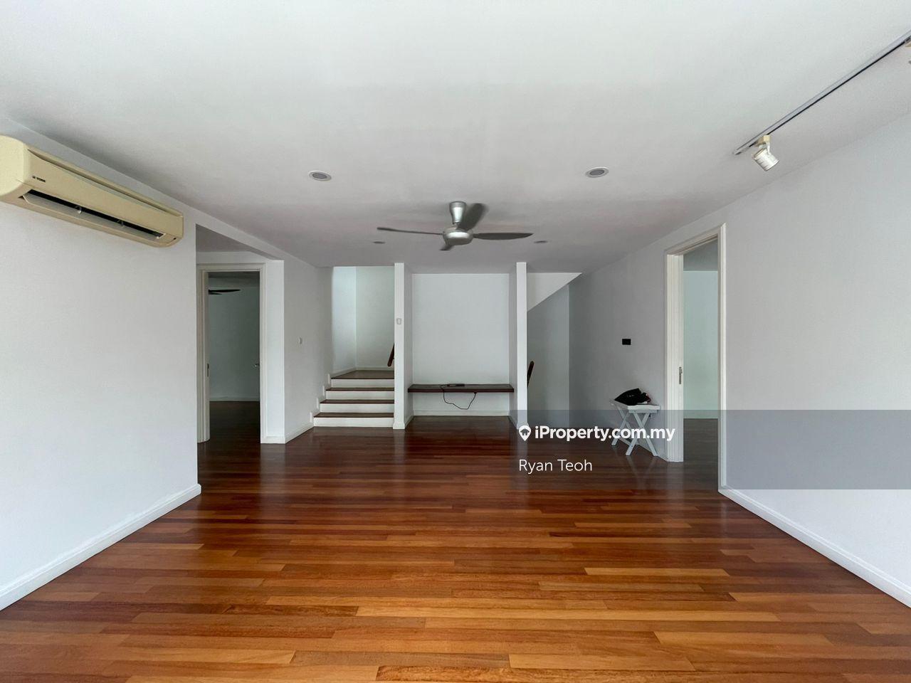 Rumah Berkembar untuk Dijual di The Rafflesia, Damansara Perdana oleh Ryan Teoh - iProperty.com.my