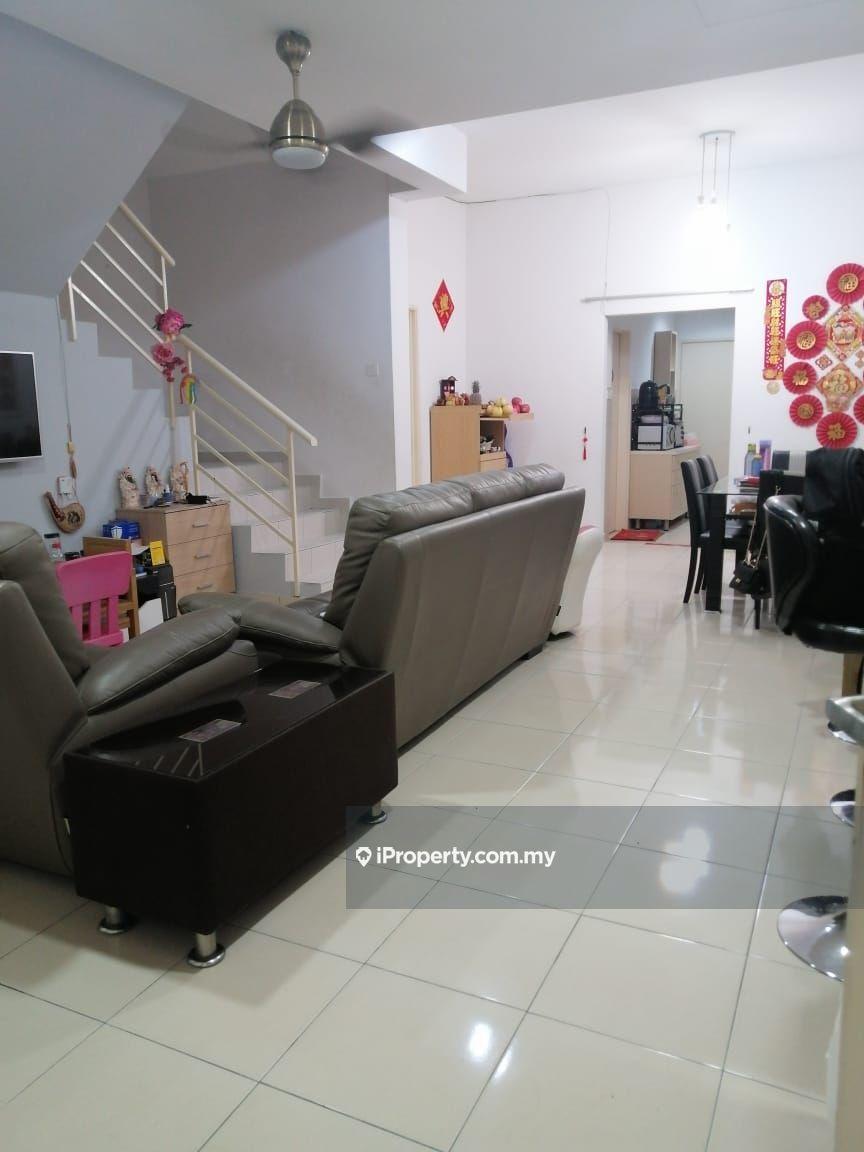 Townhouse for Sale in No 18, Alam Sanctuary, Taman Alam Putra, Seri Kembangan by CK Pang - iProperty.com.my