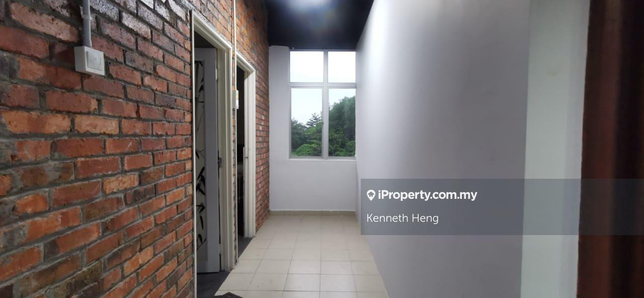 Office for Rent in (Corner & With Lift) Pusat Bandar Rawang, Anggun, Rawang by Kenneth Heng - iProperty.com.my