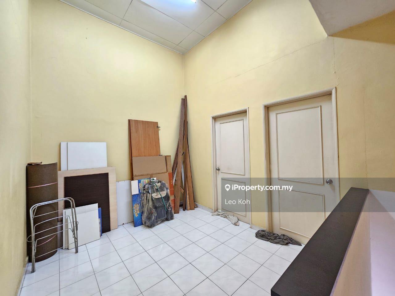 Rumah Berangkai 2 Tingkat untuk Dijual di Taman Puncak Jalil, Seri Kembangan oleh Leo Koh - iProperty.com.my
