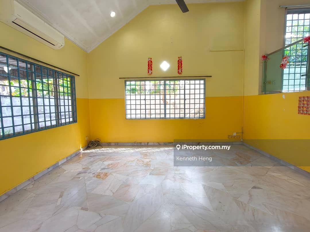 Bungalow House for Sale in New Green Park, Taman Lorong hijau, Pusar Bandar, Rawang by Kenneth Heng - iProperty.com.my