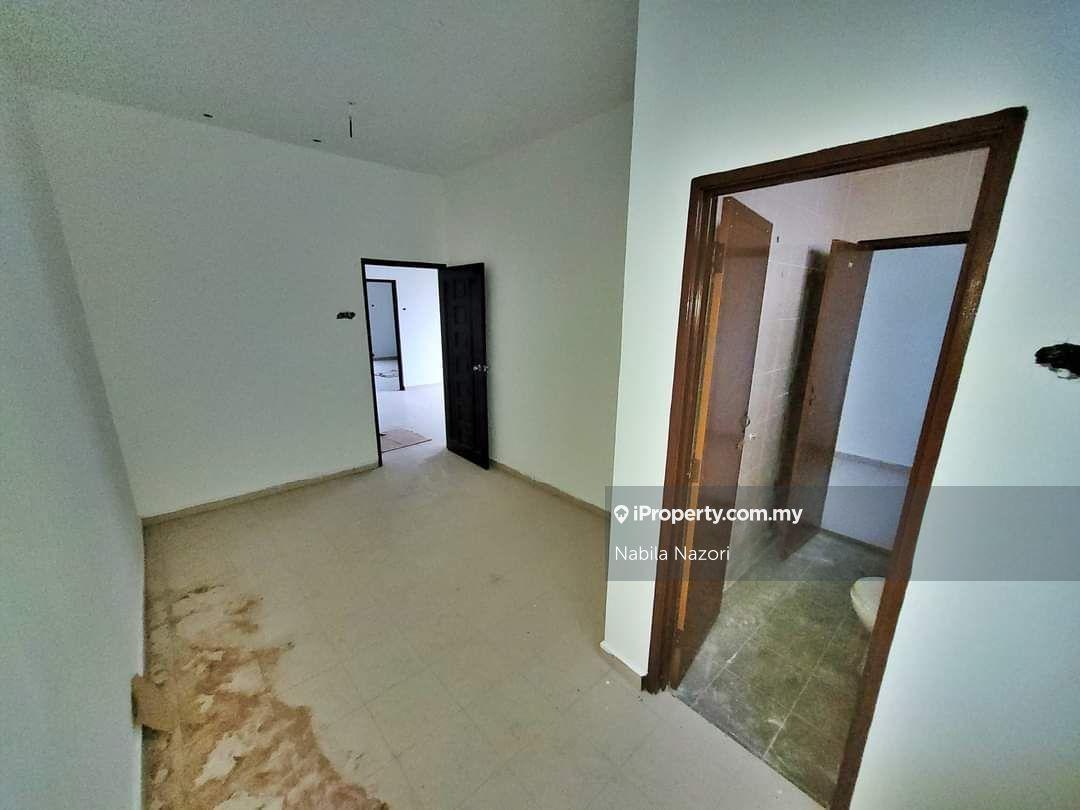Rumah Berangkai 2 Tingkat untuk Dijual di Wakaf Bata, Machang oleh Nabila Nazori - iProperty.com.my