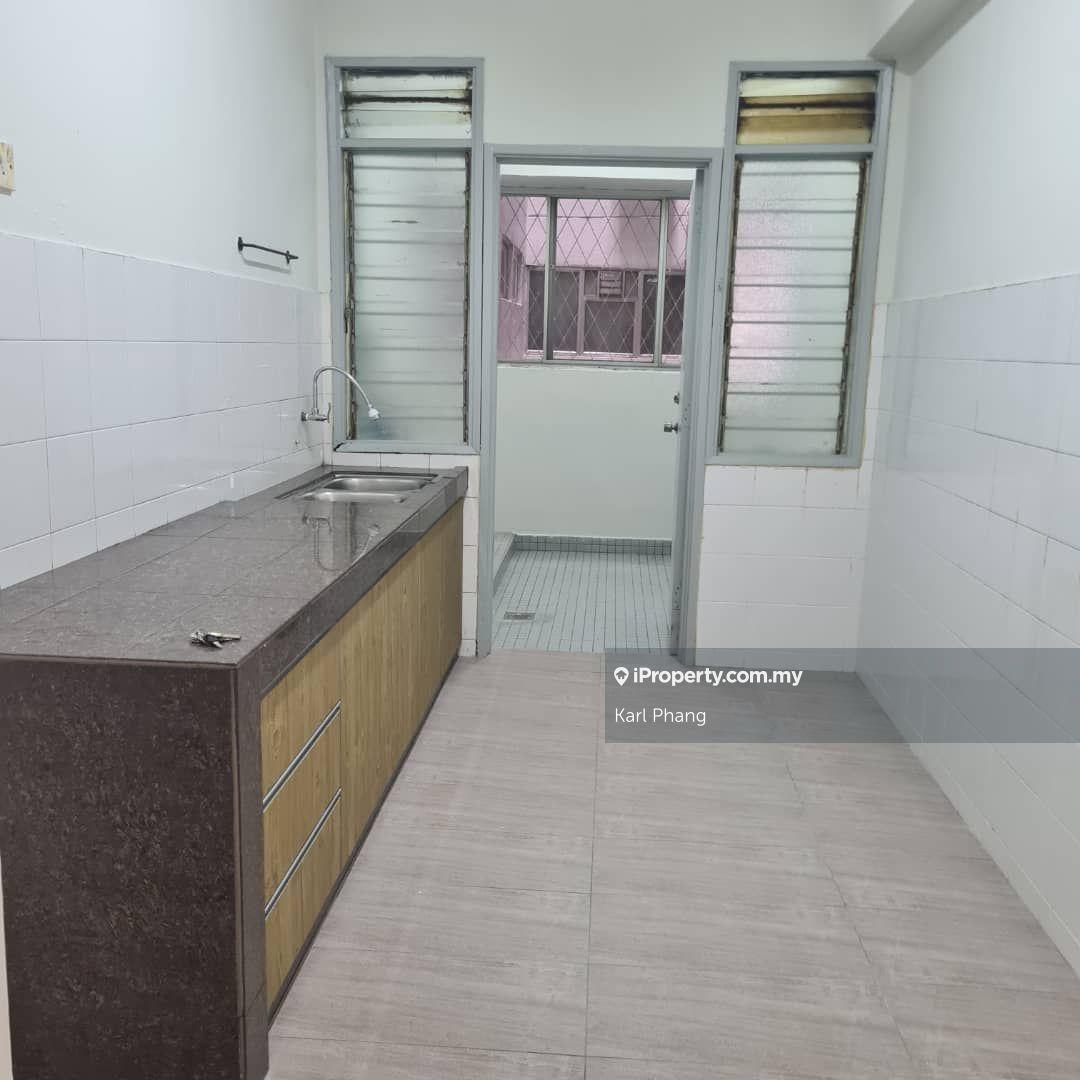 Kondominium untuk Dijual di Kelana Puteri oleh Karl Phang - iProperty.com.my