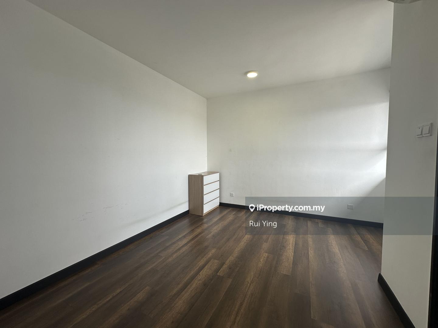 Residensi Servis untuk Dijual di Symphony Tower (Menara Simfoni) oleh Rui Ying - iProperty.com.my