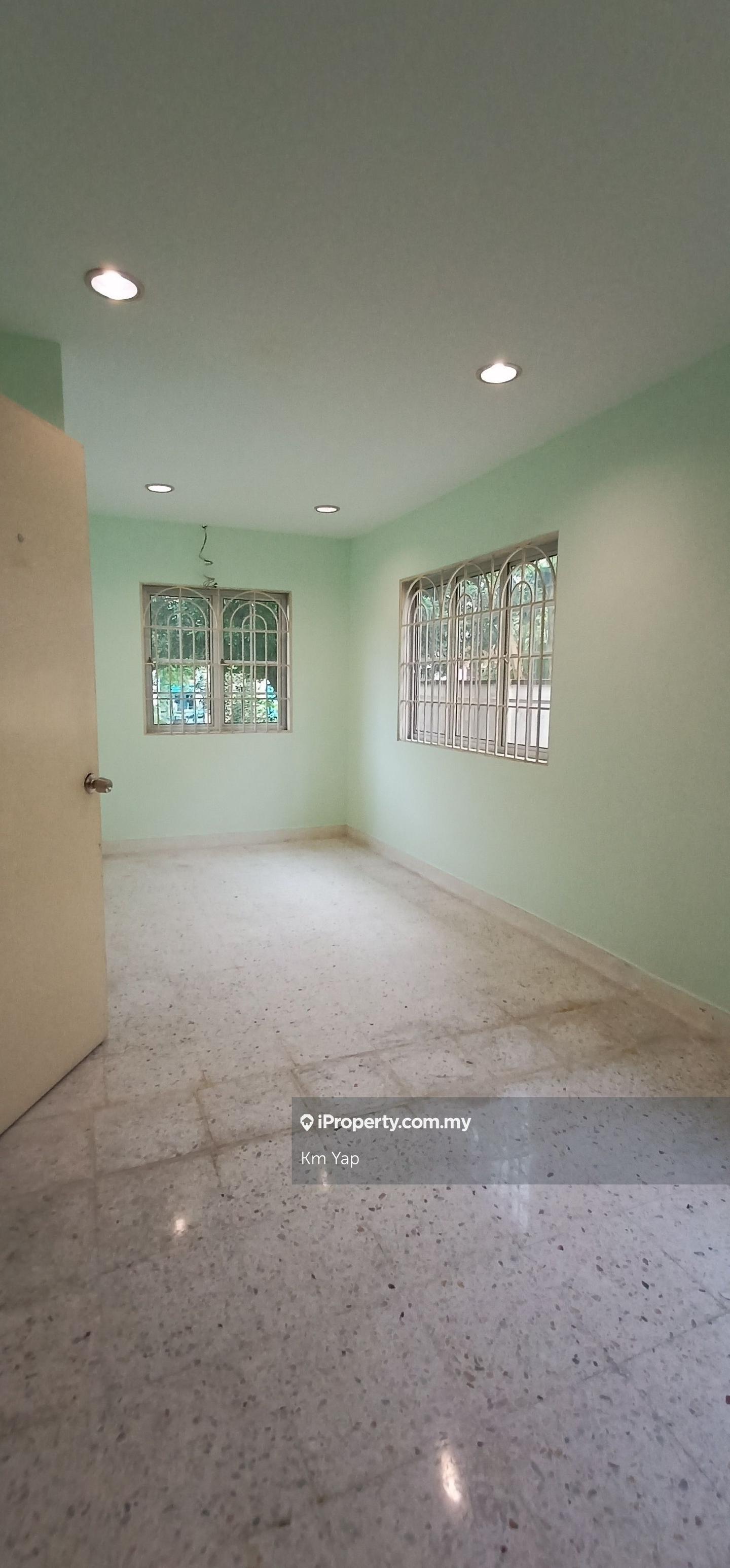 Rumah Berkembar untuk Dijual di Taman Kajang Mewah, Kajang oleh Km Yap - iProperty.com.my