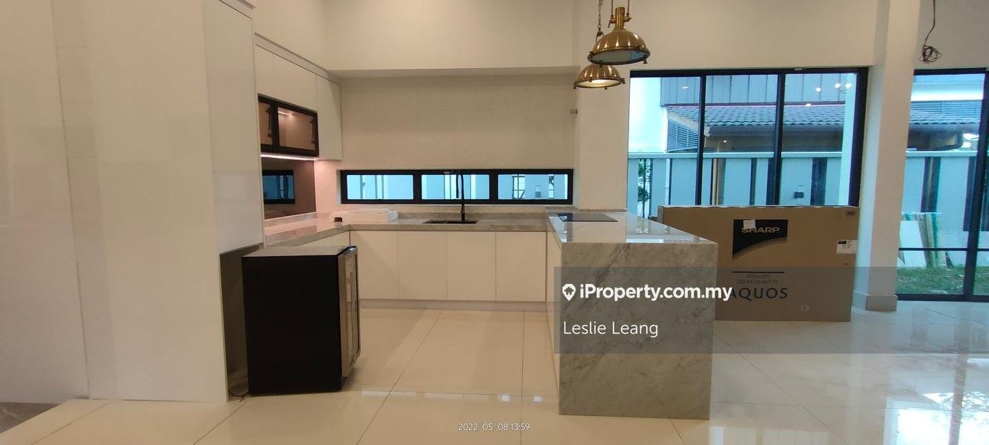 Rumah Berkembar untuk Dijual di BK5 Fully Furnished Semi D, Bandar Kinrara oleh Leslie Leang - iProperty.com.my