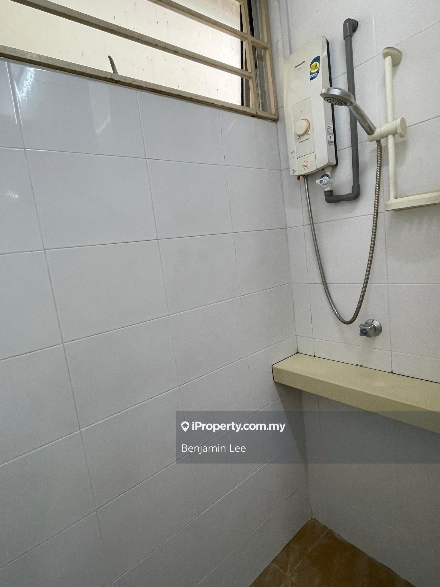 Condominium for Rent in Platinum Lake PV 15 by Benjamin Lee - iProperty.com.my