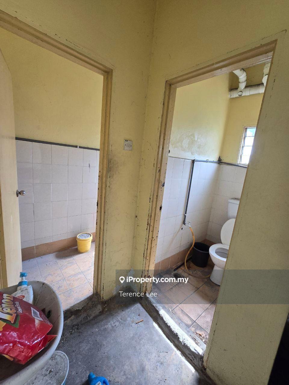 Shop-Office for Sale in Kristal Klang Commercial Centre, Kapar by Terence Lee - iProperty.com.my