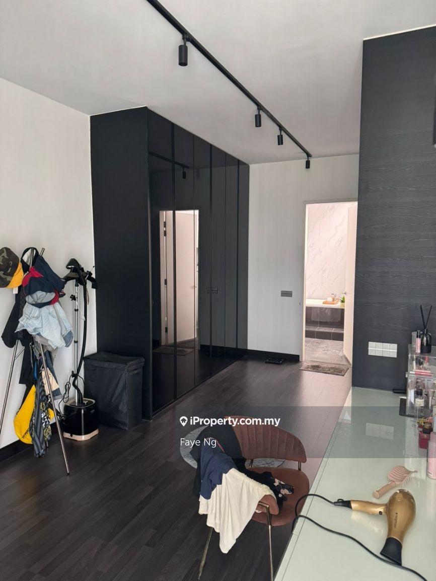 Rumah Teres untuk Dijual di Eco Majestic, Semenyih oleh Faye Ng - iProperty.com.my