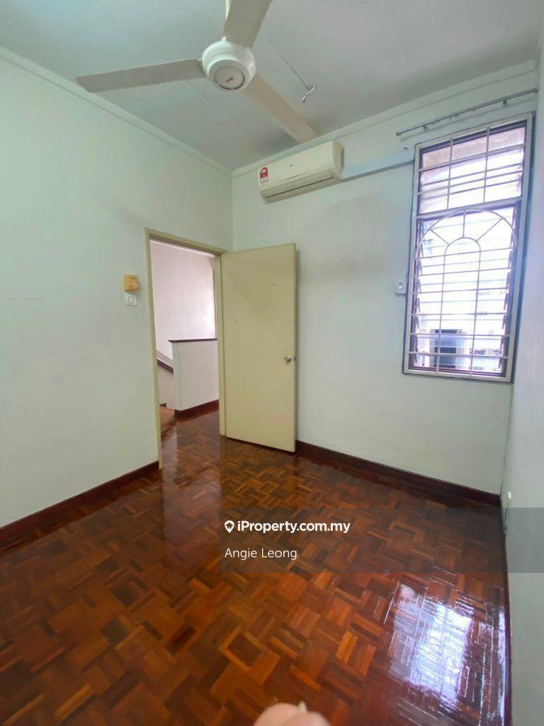 Rumah Berangkai 2 Tingkat untuk Disewa di Subang Jaya, Selangor oleh Angie Leong - iProperty.com.my