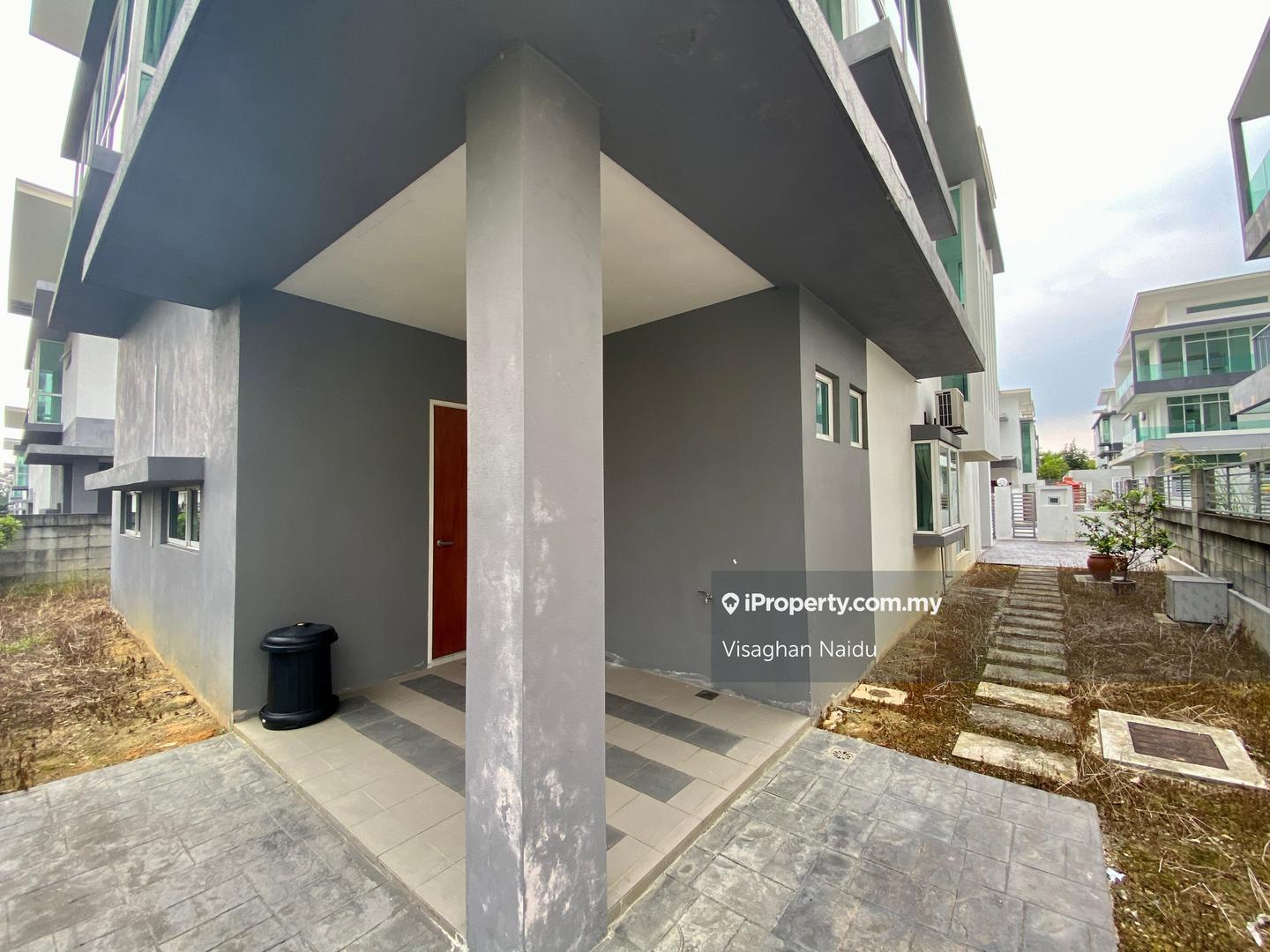 Banglo untuk Disewa di Ivory Heights Desa 8 Bandar Country Home, Rawang oleh Visaghan Naidu - iProperty.com.my
