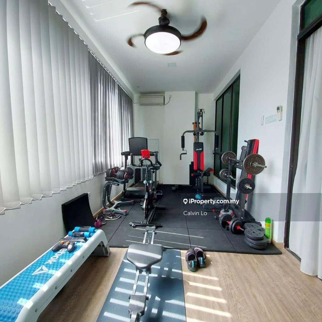 Rumah Berangkai 3 Tingkat untuk Dijual di Kinrara Residence, Puchong oleh Calvin Lo - iProperty.com.my