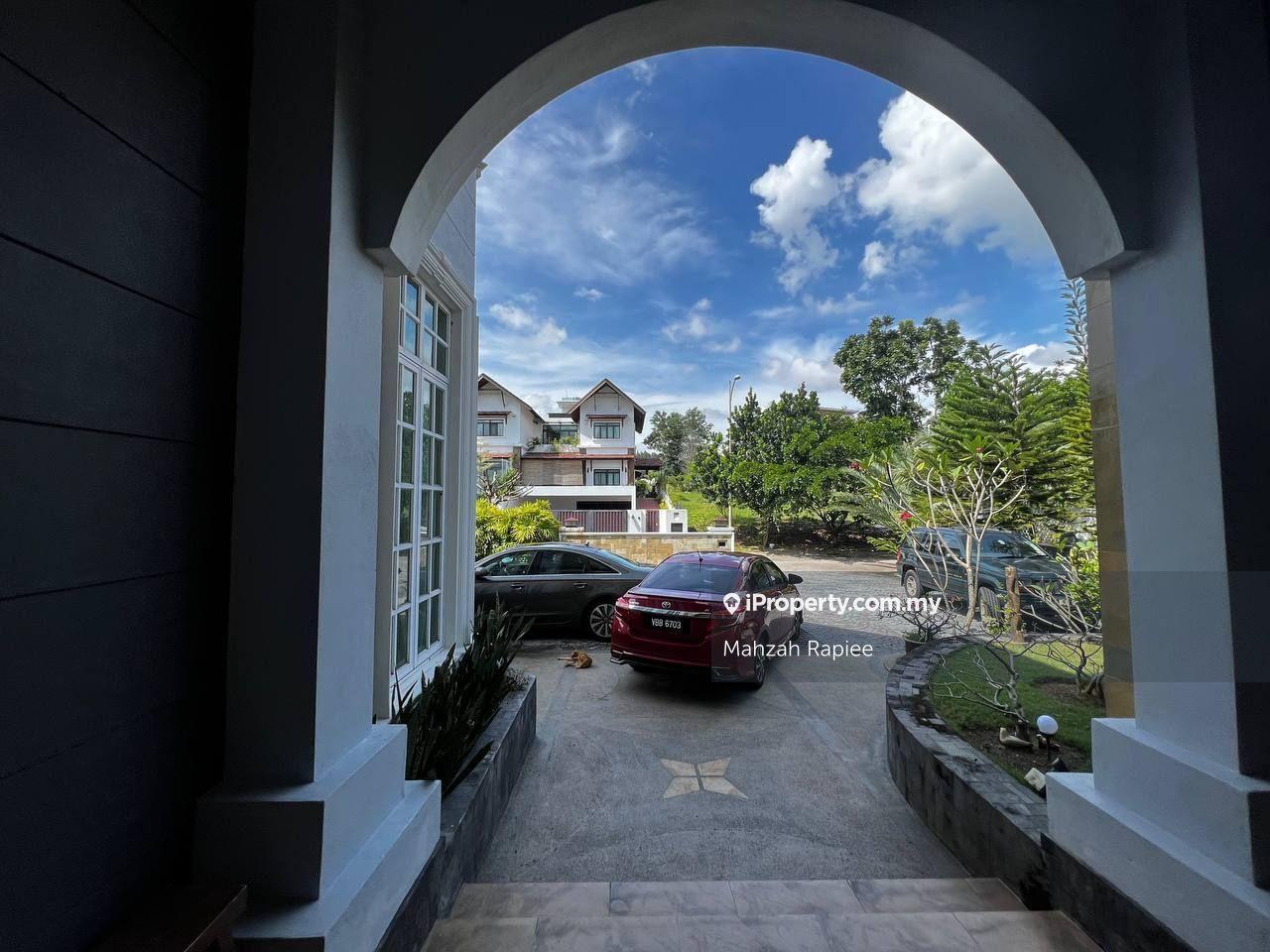 Banglo untuk Dijual di Perdana Lakeview East, Cyberjaya oleh Mahzah Rapiee - iProperty.com.my