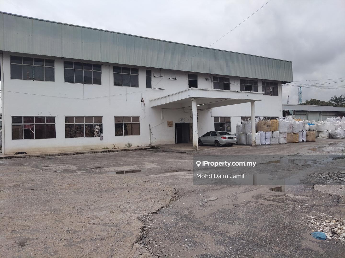 Warehouse for Sale in Seksyen 35, Shah Alam by Mohd Daim Jamil - iProperty.com.my
