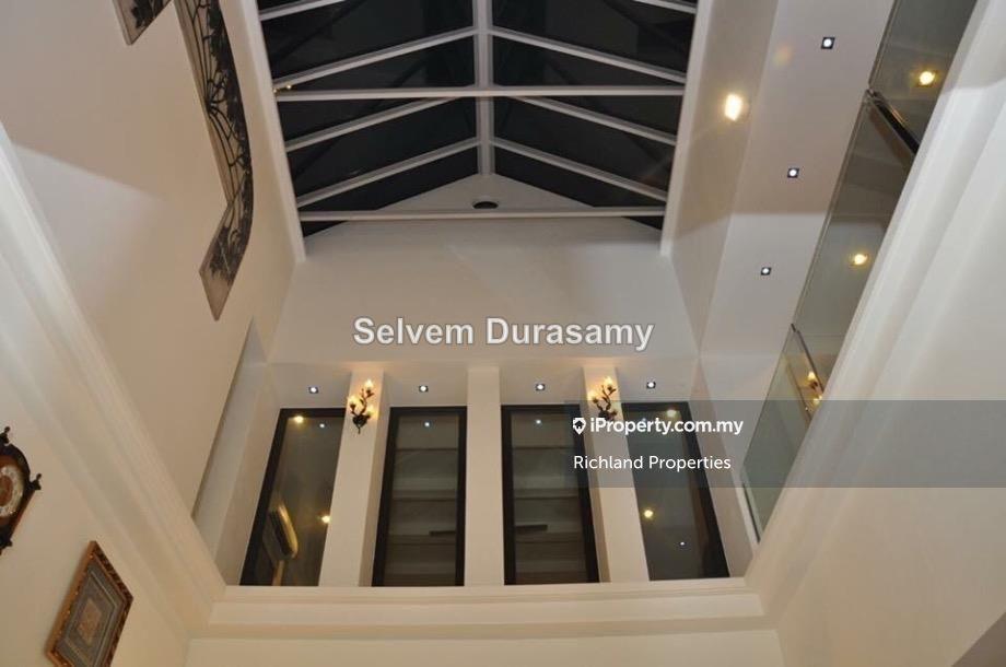 Banglo untuk Dijual di 2 Storey Bungalow @ Seksyen 7, Shah Alam, Shah Alam oleh Selvem Durasamy - iProperty.com.my