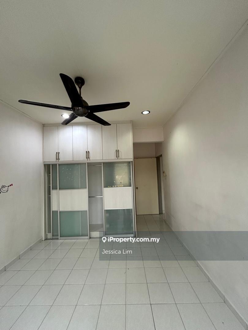 Townhouse for Sale in Taman Amansiara, Rawang by Jessica Lim - iProperty.com.my