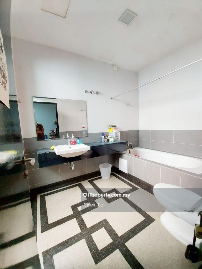 Rumah Berangkai 3 Tingkat untuk Dijual di Kinrara Residence, Puchong oleh Calvin Lo - iProperty.com.my