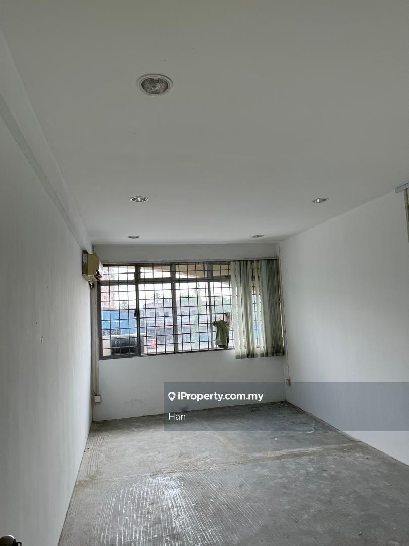 Shop-Office for Sale in Taman Sentosa, Klang by Han - iProperty.com.my