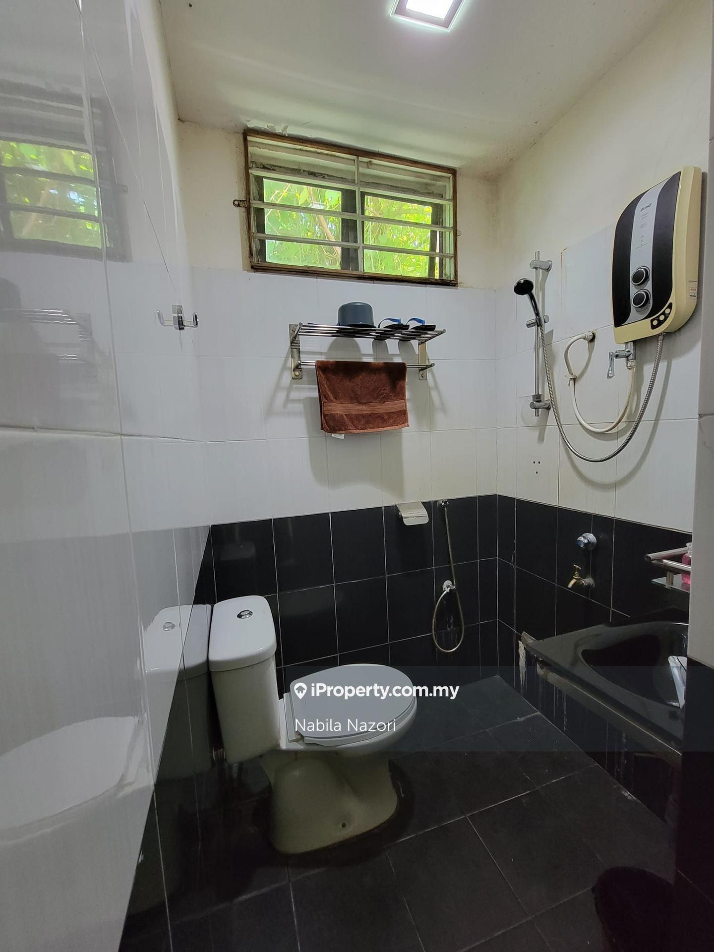 Bungalow House for Sale in Wakaf Bharu, Tumpat by Nabila Nazori - iProperty.com.my