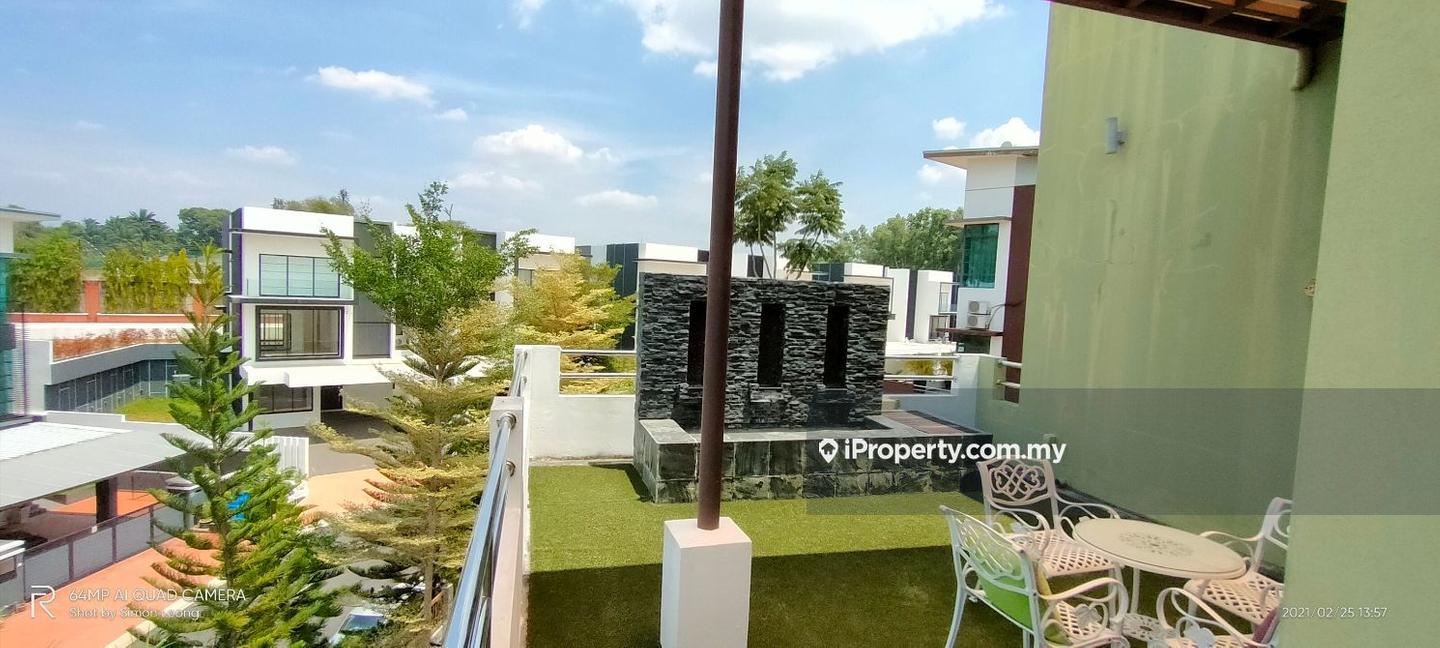 Rumah Berkembar untuk Dijual di Bukit Jelutong, Shah Alam oleh Simon Leong - iProperty.com.my