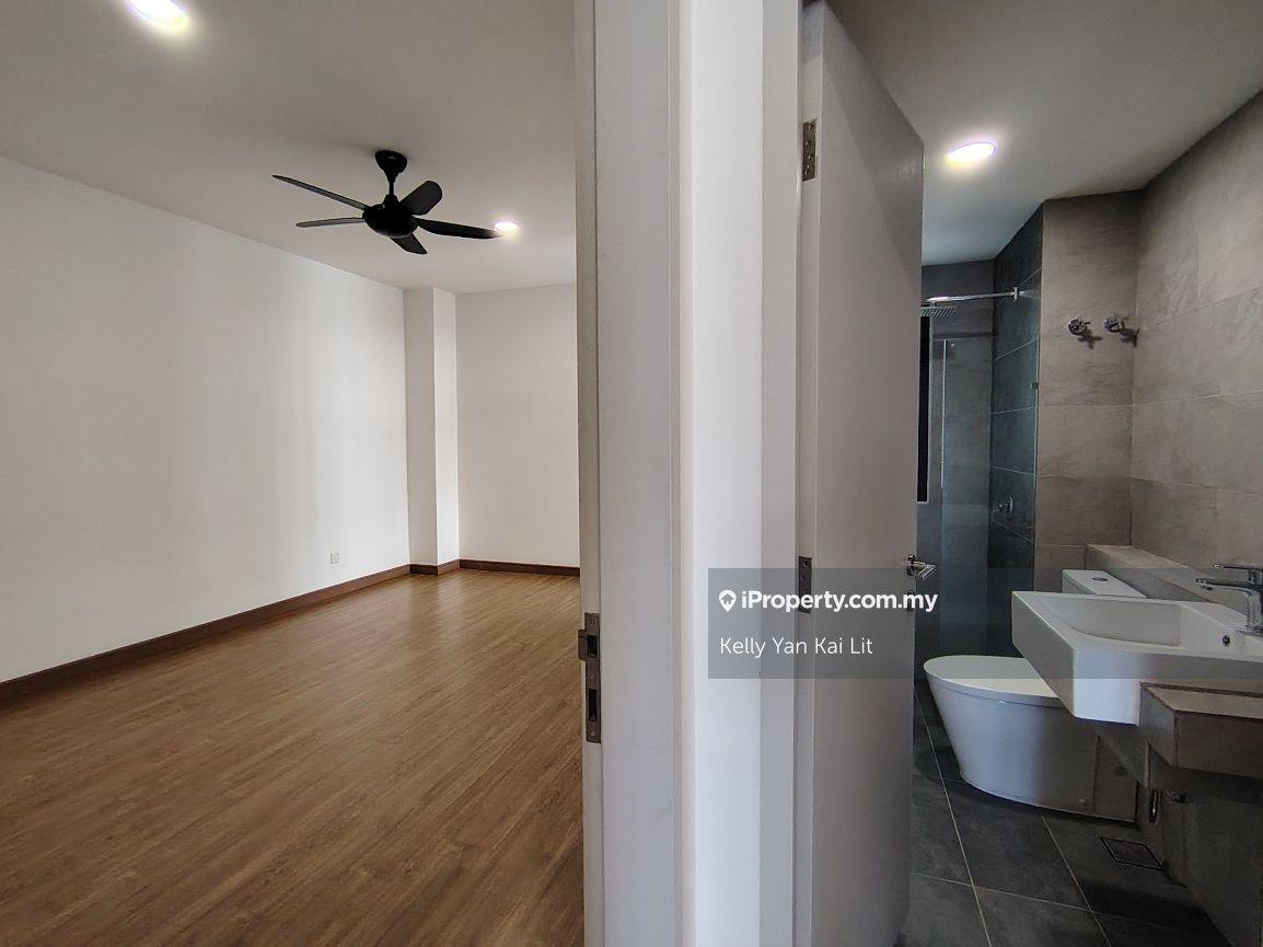 3-storey Terraced House for Sale in Park Residence, Seri Kembangan by Kelly Yan Kai Lit - iProperty.com.my