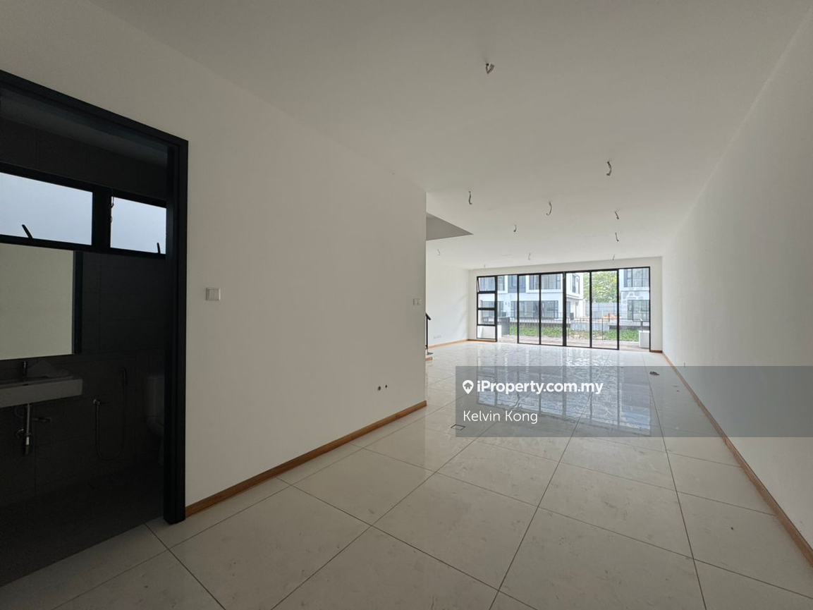 Rumah Berangkai 3 Tingkat untuk Dijual di Senibong Cove, Masai oleh Kelvin Kong - iProperty.com.my