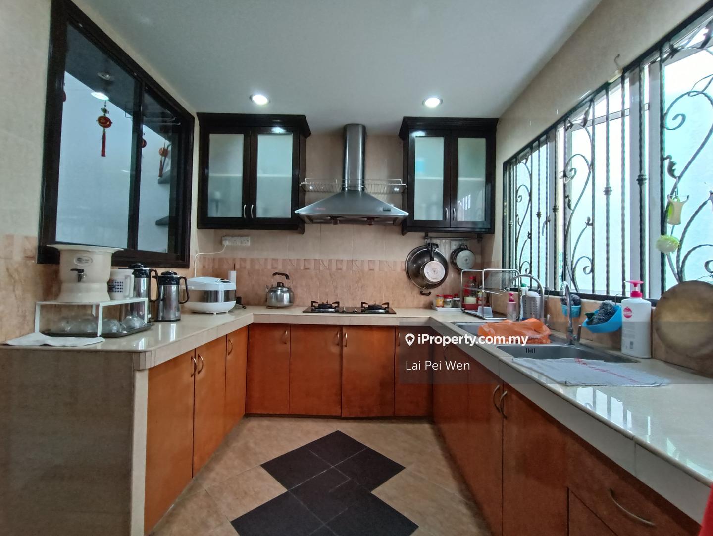 Rumah Berangkai 3 Tingkat untuk Dijual di Taman Megah, Taman Petaling, Kepong Baru, Kepong oleh Lai Pei Wen - iProperty.com.my