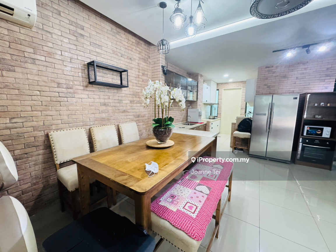 Rumah Berangkai 3 Tingkat untuk Dijual di Lake Point Residence, Cyberjaya oleh Joanne Tei - iProperty.com.my