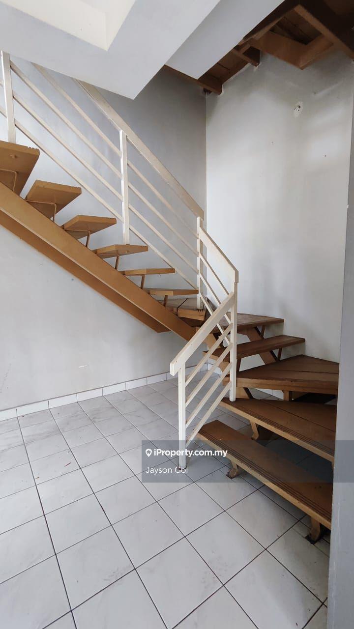 Rumah Berangkai 2.5 Tingkat untuk Dijual di Rawang Perdana 2, Rawang, Selangor, 2.5sty Corner, Rawang oleh Jayson Goi - iProperty.com.my