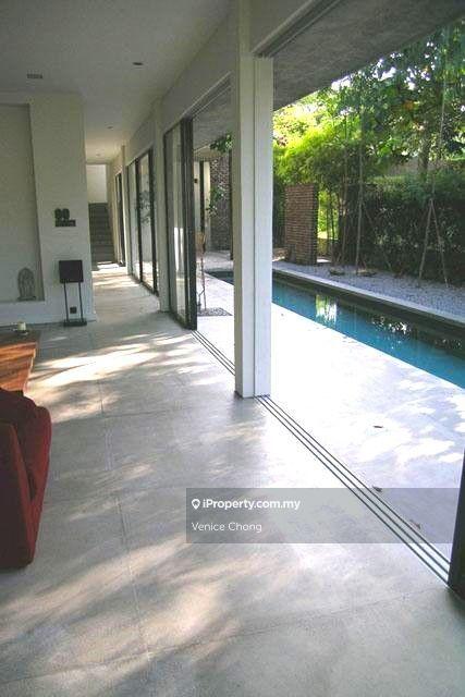 Bungalow House for Sale in Bukit Gita Bayu, Seri Kembangan by Venice Chong - iProperty.com.my