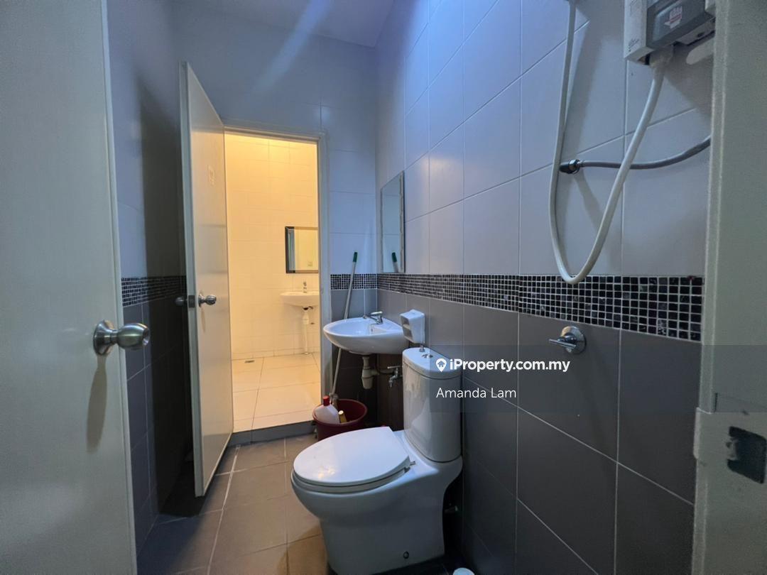 Semi-Detached House for Sale in Dua Villas, Sungai Ara by Amanda Lam - iProperty.com.my