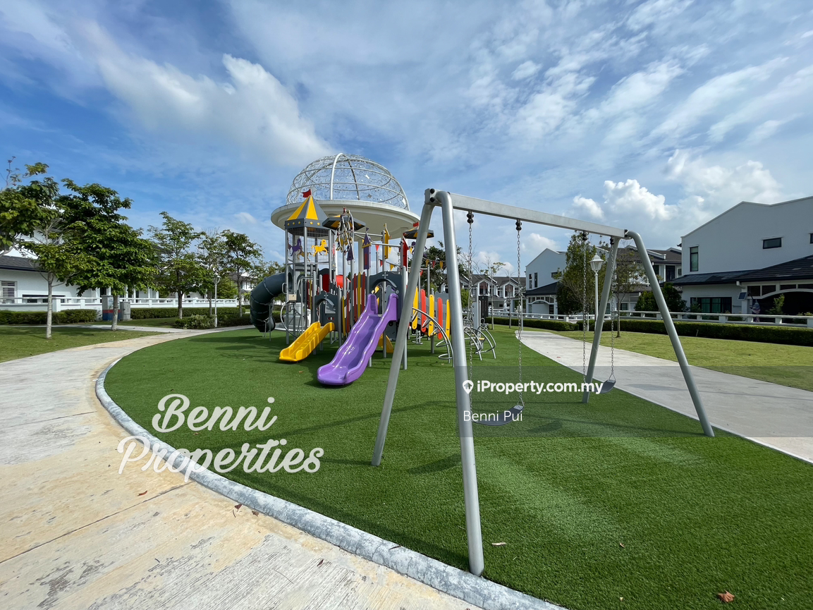 Rumah Berangkai 2 Tingkat untuk Dijual di Eco Majestic, Semenyih oleh Benni Pui - iProperty.com.my