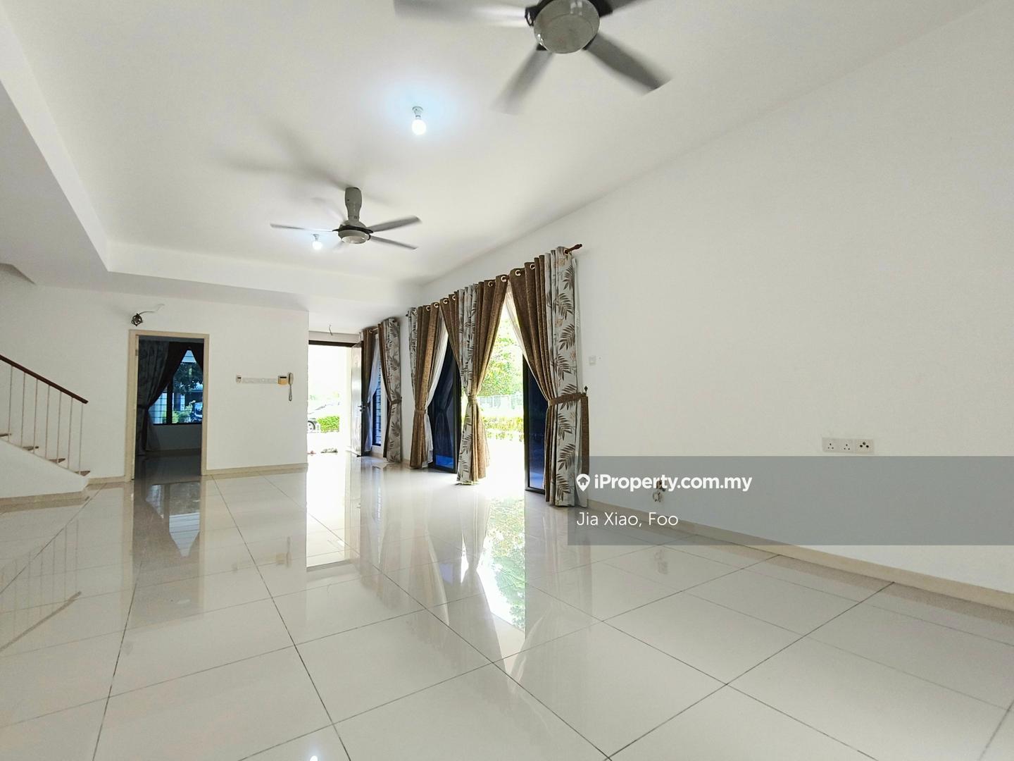 Rumah Bandar untuk Dijual di Cahaya Spk, Shah Alam oleh Jia Xiao, Foo - iProperty.com.my