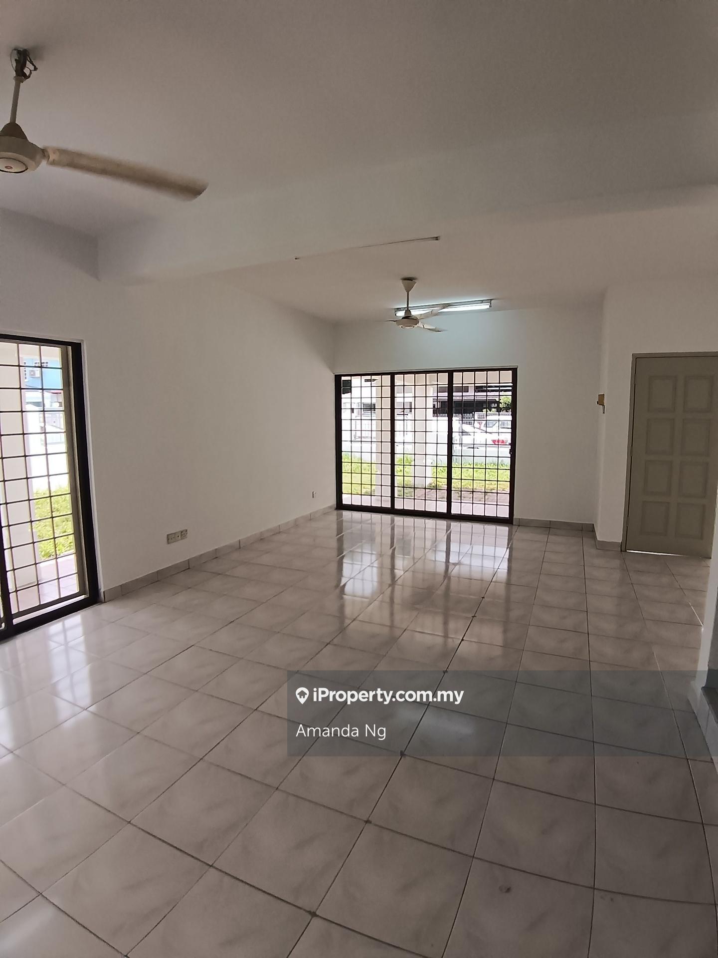 Rumah Berkembar untuk Disewa di Bandar Utama 11, Bandar Utama oleh Amanda Ng - iProperty.com.my